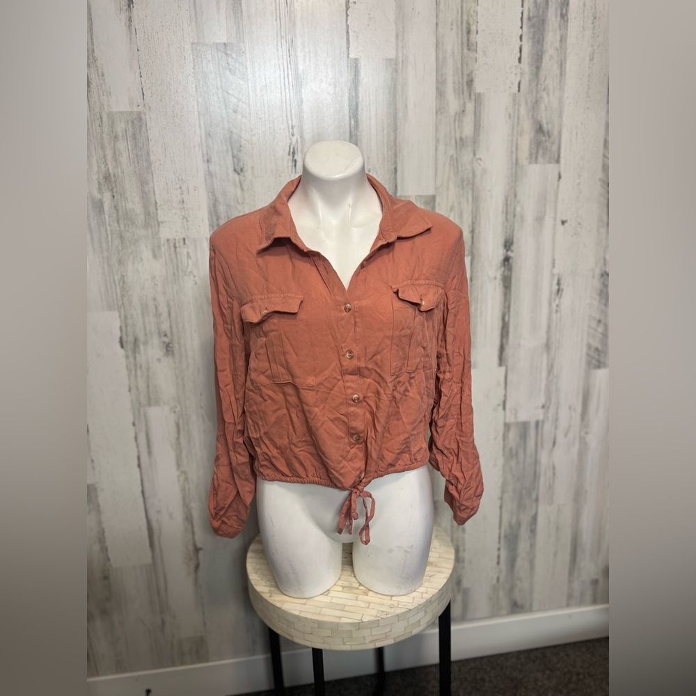No Boundaries Terracotta Rust Cropped Button Down Shirt Womens XL 15-17 Drawstri